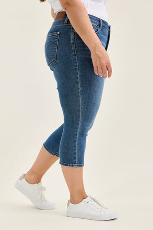 Judy Blue Mid Rise Skinny Capri Denim Jeans