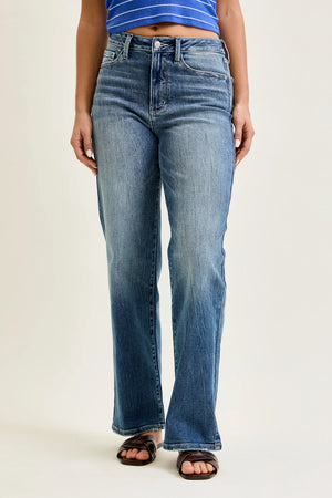 Judy Blue Mid Rise Vintage Medium Wash Straight Leg Jeans