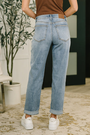 Judy Blue Mid Rise Classic Boyfriend Jeans