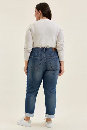 Judy Blue Mid Rise Billie Boyfriend Jean in Dark Cozy Indigo