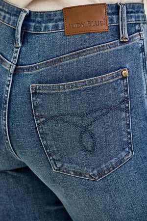 Judy Blue High Waist Dottie Wide Leg Crop Jeans in Medium Quarry Fade