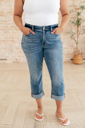 Judy Blue Mid Rise Non Distressed Contrast Wash Cuffed Skinny Capri Jeans