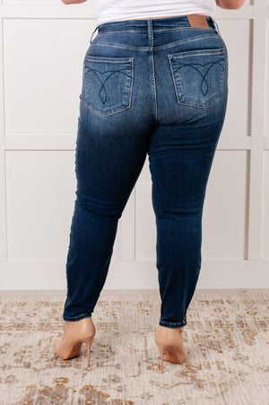 Judy Blue Mid Rise Dark Wash Brushed Thermal Skinny Jeans