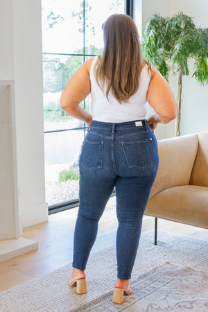 Judy Blue Mid Rise Crinkle Cropped Non Distressed Skinny Jeans