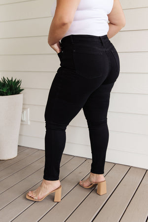 Judy Blue High Waist Tummy Control Classic Skinny Jeans in Black