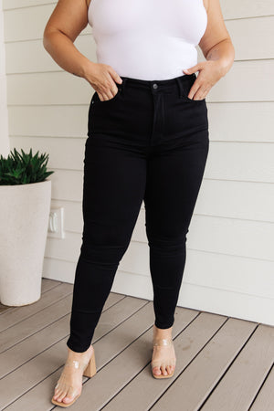Judy Blue High Waist Tummy Control Classic Skinny Jeans in Black