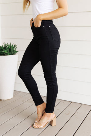 Judy Blue High Waist Tummy Control Classic Skinny Jeans in Black