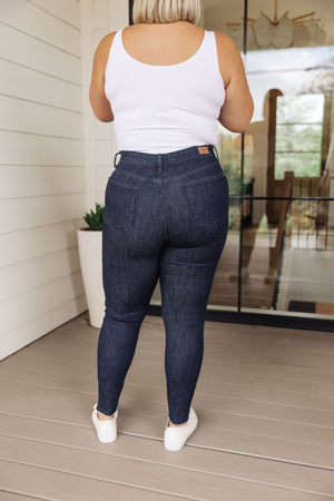 Judy Blue High Waist Tummy Control Non Distressed Skinny Jeans - size 24